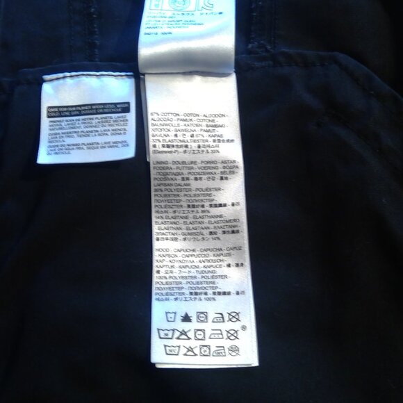 Levi's Men's Black Jean Jacket with Roll-Away Hood - Picture 11 of 14
